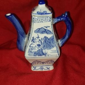 BLUE AND WHITE TEAPOT